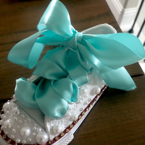 Baby Bling Pearl Converse (Mint Lace Edition) - Picture 8 of 8